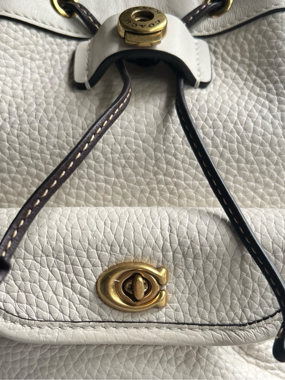 Coach Riya 21 Pebbled Leather Drawstring Bag in Cream with Brown Trim - Picture 7 of 16